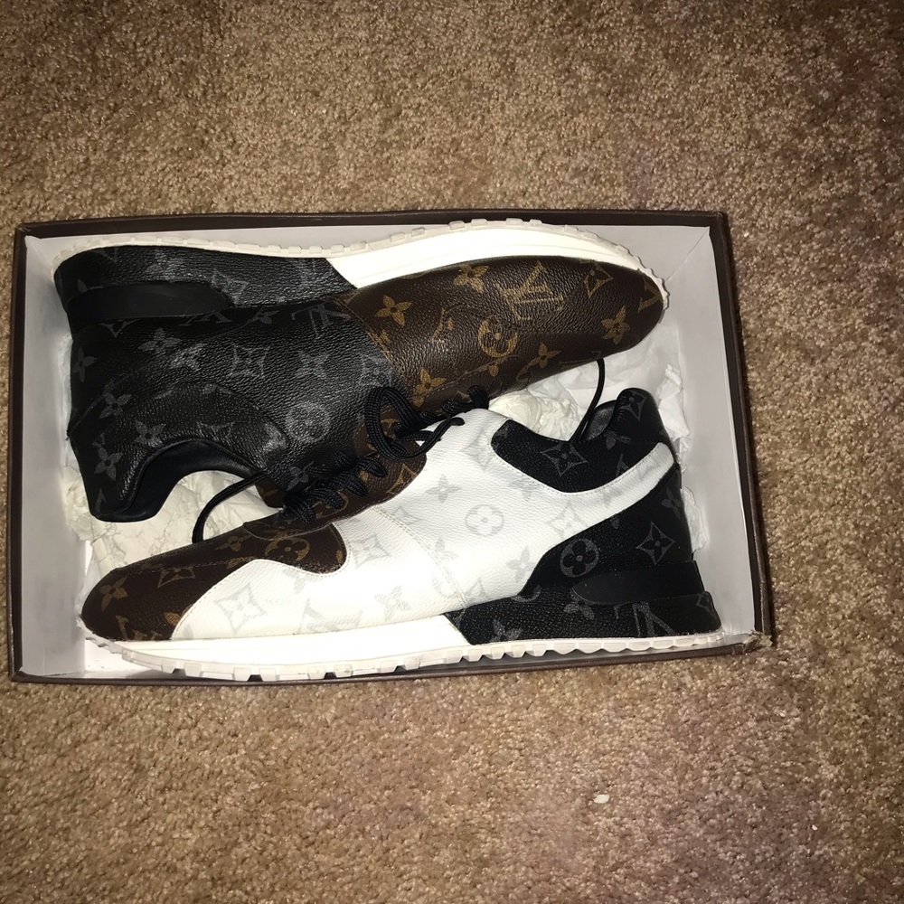 Shoes size 45